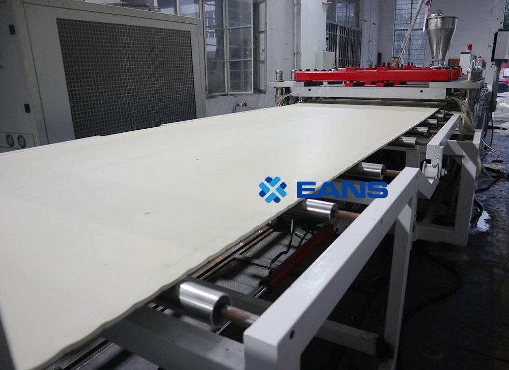 Pvc k&ouml;p&uuml;k levha ekstruder makinesi 